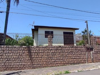 house em Rua Milton Campos, Tamandaré - Esteio - RS