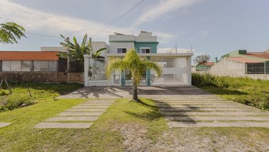 house em Rua Tapes, Laranjal - Pelotas - RS