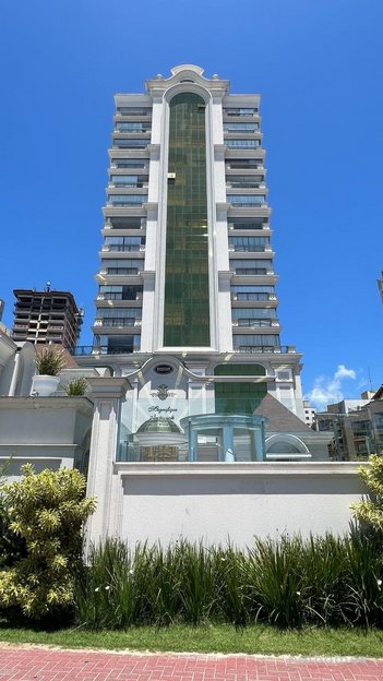 apartment em Rua 211, Meia Praia - Itapema - SC