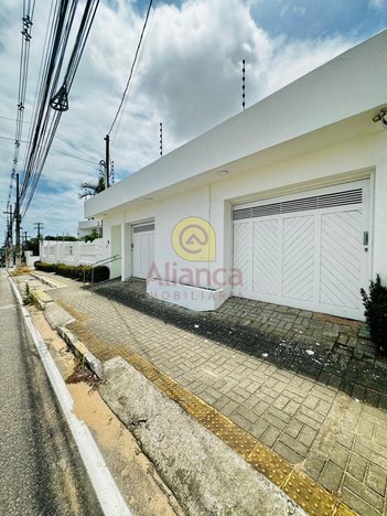 commercial_building em Rua Raimundo Chaves, Candelária - Natal - RN