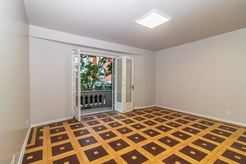 apartment em Vinte e Quatro de Outubro, Moinhos de Vento - Porto Alegre - RS
