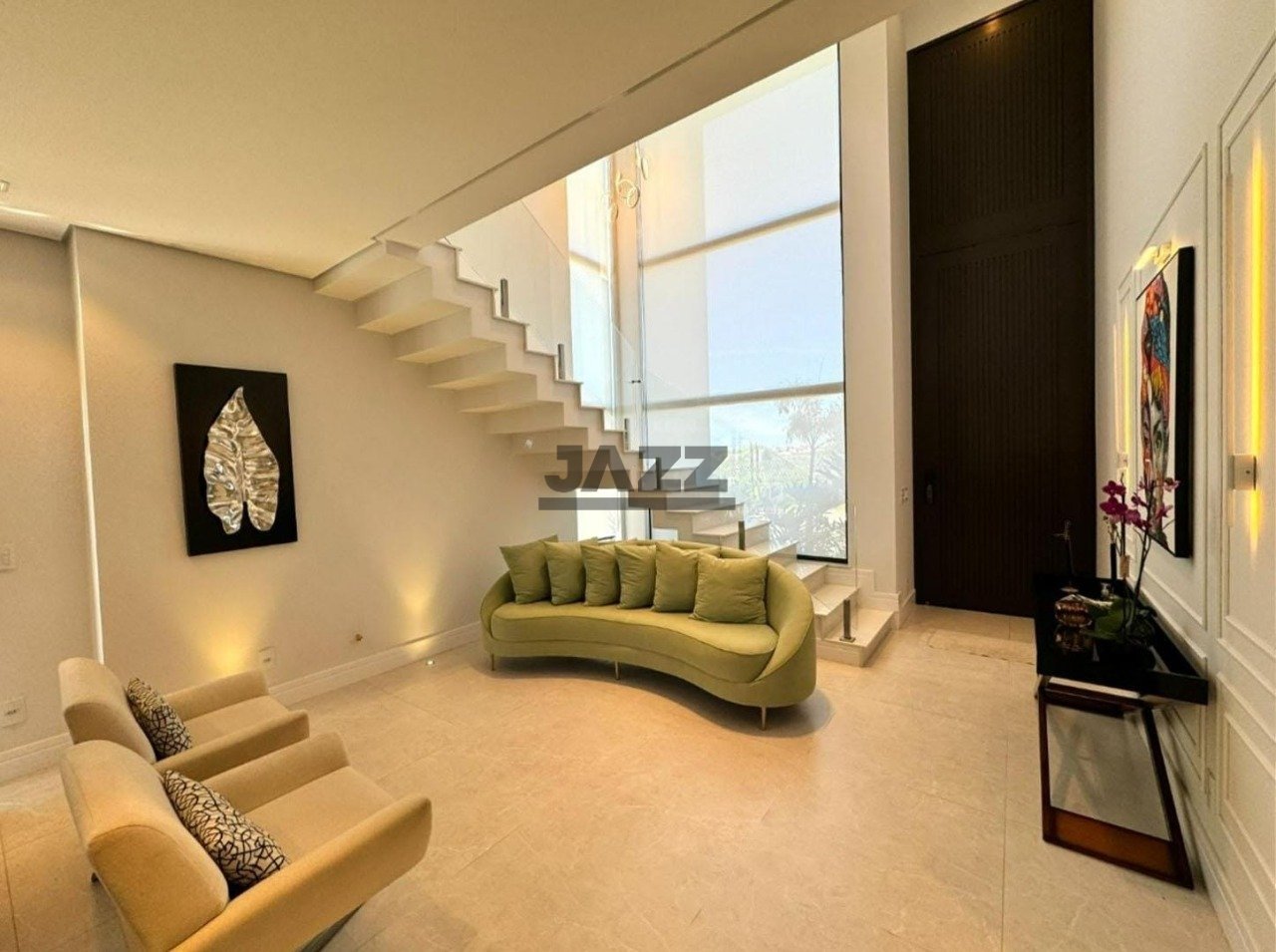 WhatsApp Image 2025-11-19 at 18.43