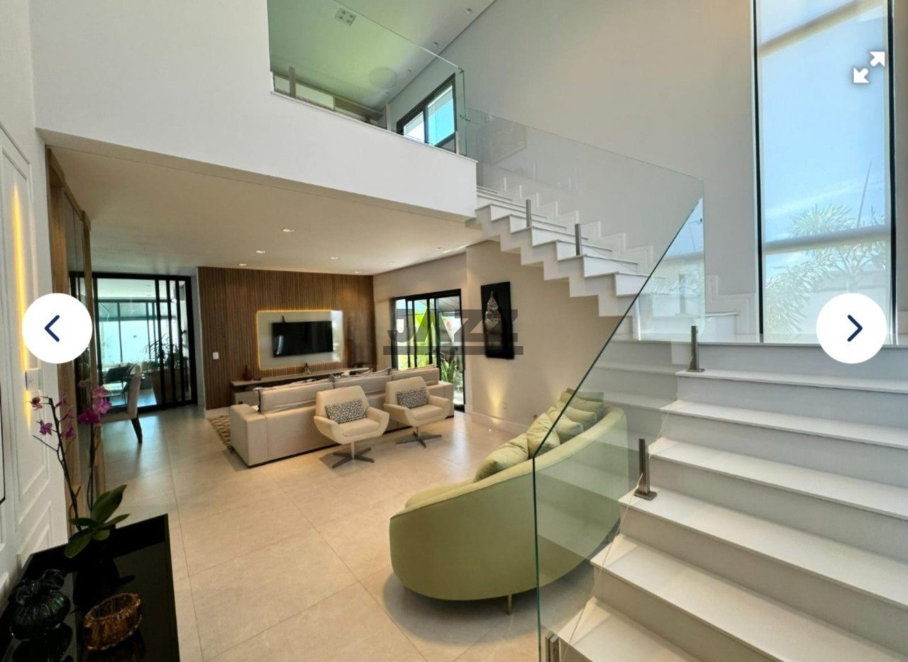 WhatsApp Image 2025-11-19 at 18.43