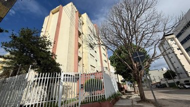 apartment em Rua Hermínia Bonavides, Vicente Pinzon - Fortaleza - CE