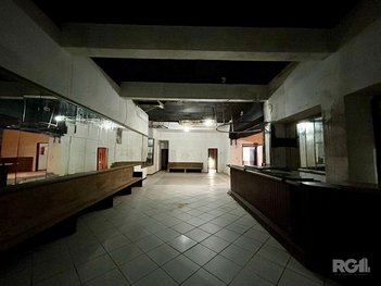 commercial_building em Ernesto Alves, Floresta - Porto Alegre - RS