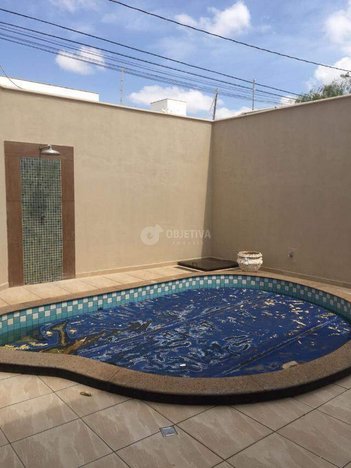 house em Rua Aracaty, Jardim Karaíba - Uberlândia - MG