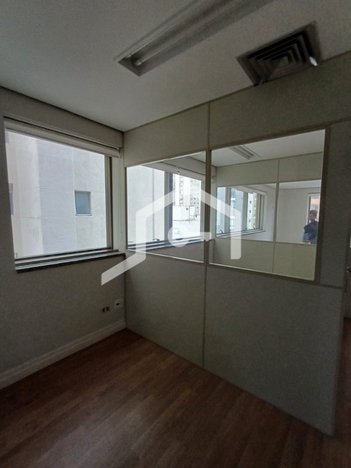 office em Artur de Azevedo, Pinheiros - São Paulo - SP