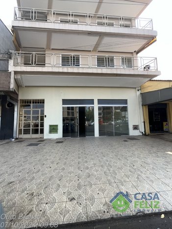 business em Avenida Mariza de Souza Mendes, Pioneiros - Ouro Branco - MG