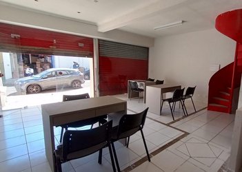 business em Senador Souza Naves, Esquina Moreira Cabral 323, Centro - Londrina - PR