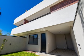 house em Rua São Carlos, Santa Felicidade - Curitiba - PR