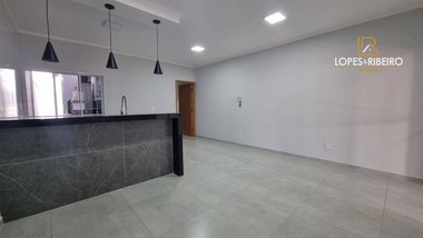 house em Rua Emílio Meneghin, Jardim Ypê - Botucatu - SP