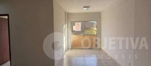 apartment em Avenida Aspirante Mega, Jardim Patrícia - Uberlândia - MG
