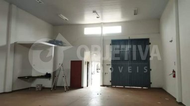 industrial em Avenida Itaipu, Granada - Uberlândia - MG