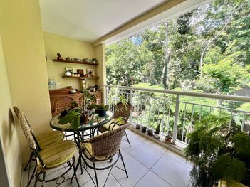 apartment em Estrada União e Indústria, Itaipava - Petrópolis - RJ