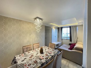 apartment em Rua Vítor do Amaral, Jardim Alvorada - Maringá - PR