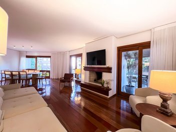 apartment em Rua Santo Inácio, Moinhos de Vento - Porto Alegre - RS