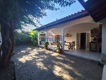 house em Avenida Antônio Fonseca, Jardim Santa Maria - Jacareí - SP