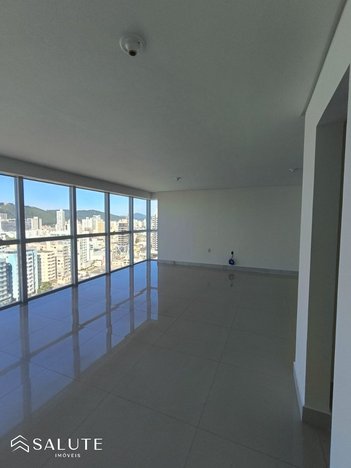 office em Rua Cônego Thomaz Fontes, Centro - Itajaí - SC