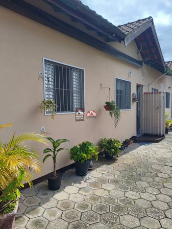 house em Rua Luiz Lyria Martinez, Martim de Sá - Caraguatatuba - SP