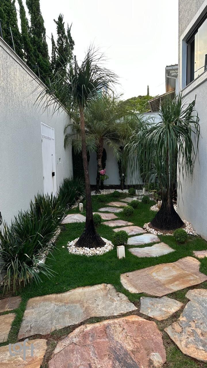 Casa com 4 quartos — Castelo, Belo Horizonte