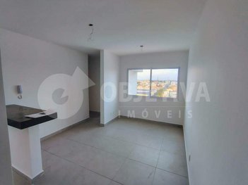 apartment em Avenida Arnaldo Contursi, Marta Helena - Uberlândia - MG