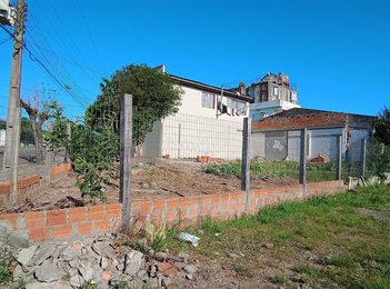 house em Rua Oswaldo Carvalho do Nascimento, Tancredo Neves - Santa Maria - RS